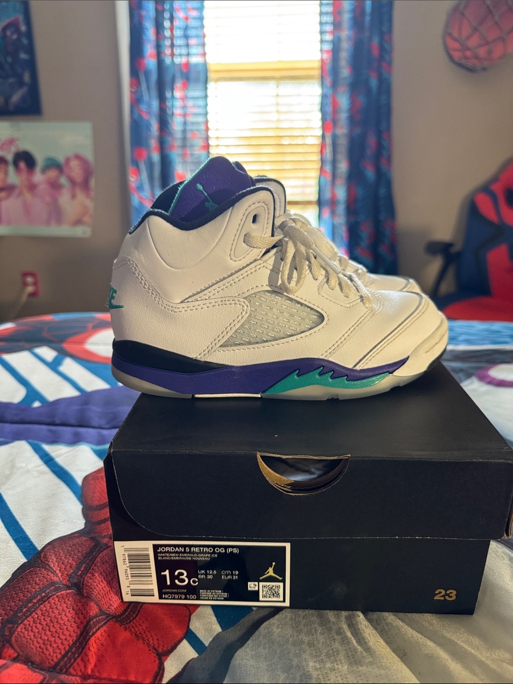Jordan Kids White Purple Teal Retro 5 Sneakers